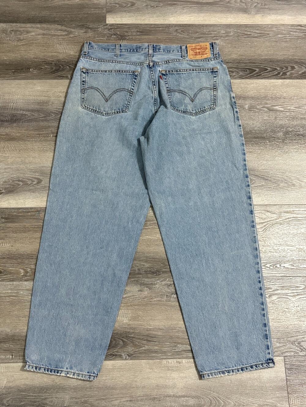 Vintage Levi’s 560 Comfort Fit Jeans Y2K Skater Retro Streetwear - Men’s 38x31